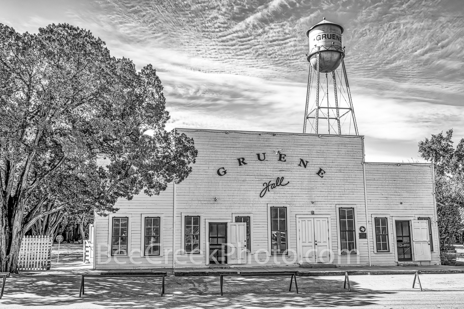 Gruene Hall, B W, black and whtie, Gruene Texas, dance hall, saloon, town, community, Earnest Gruene, german, german town,